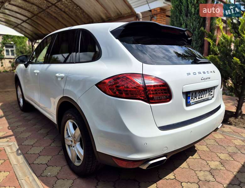 Позашляховик / Кросовер Porsche Cayenne 2013 в Запоріжжі