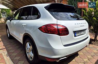 Внедорожник / Кроссовер Porsche Cayenne 2013 в 