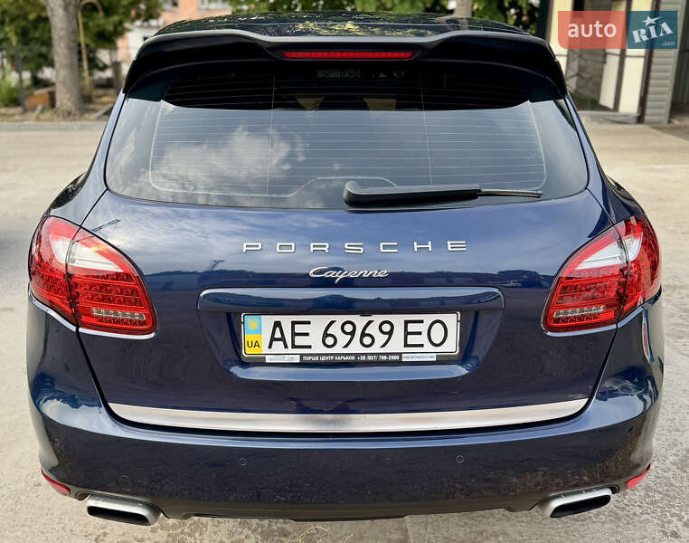 Внедорожник / Кроссовер Porsche Cayenne 2012 в Днепре