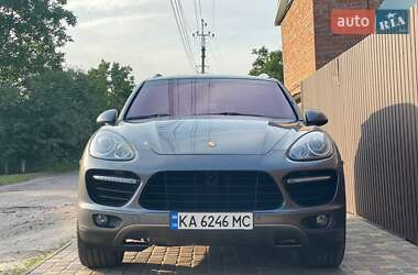 Внедорожник / Кроссовер Porsche Cayenne 2010 в 