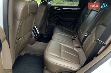 Позашляховик / Кросовер Porsche Cayenne 2013 в 