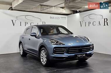 Позашляховик / Кросовер Porsche Cayenne 2018 в 