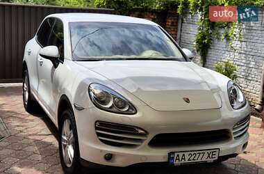 Позашляховик / Кросовер Porsche Cayenne 2013 в 