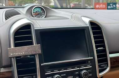 Внедорожник / Кроссовер Porsche Cayenne 2013 в 