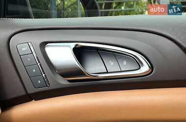 Внедорожник / Кроссовер Porsche Cayenne 2013 в 