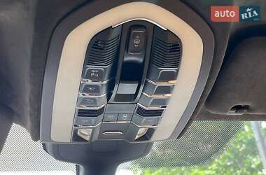 Внедорожник / Кроссовер Porsche Cayenne 2013 в 