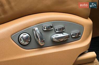 Внедорожник / Кроссовер Porsche Cayenne 2013 в 