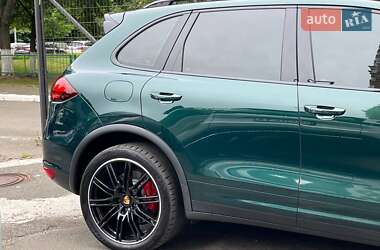 Внедорожник / Кроссовер Porsche Cayenne 2013 в 