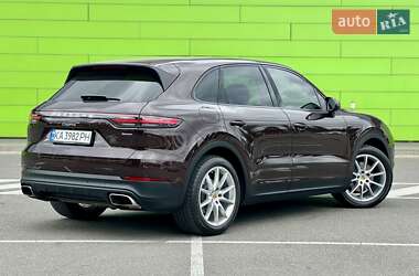 Внедорожник / Кроссовер Porsche Cayenne 2018 в 