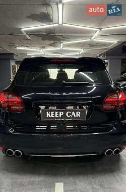 Внедорожник / Кроссовер Porsche Cayenne 2011 в 