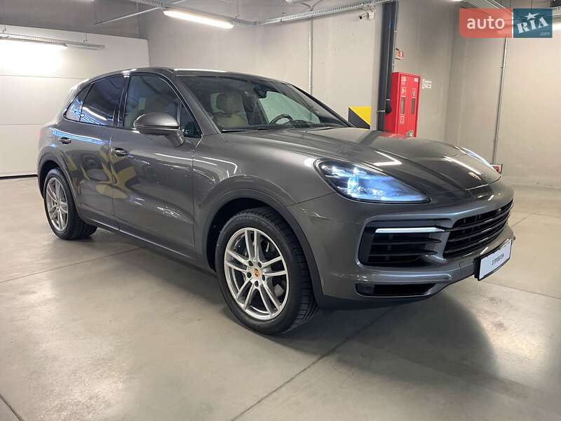 Внедорожник / Кроссовер Porsche Cayenne 2019 в Киеве