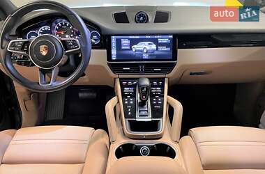 Внедорожник / Кроссовер Porsche Cayenne 2019 в 