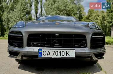 Позашляховик / Кросовер Porsche Cayenne 2022 в 