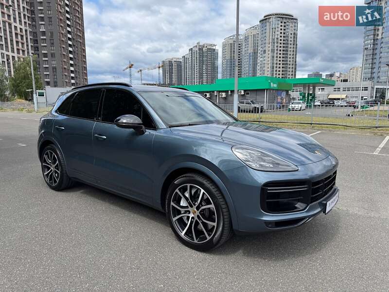 Внедорожник / Кроссовер Porsche Cayenne 2019 в Киеве