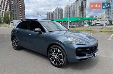 Внедорожник / Кроссовер Porsche Cayenne 2019 в 