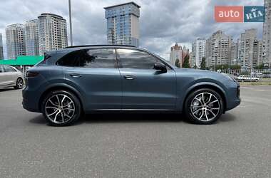 Внедорожник / Кроссовер Porsche Cayenne 2019 в 