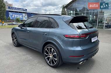 Внедорожник / Кроссовер Porsche Cayenne 2019 в 