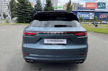 Внедорожник / Кроссовер Porsche Cayenne 2019 в 
