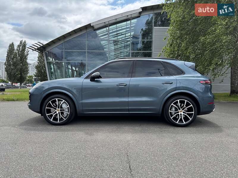Внедорожник / Кроссовер Porsche Cayenne 2019 в Киеве