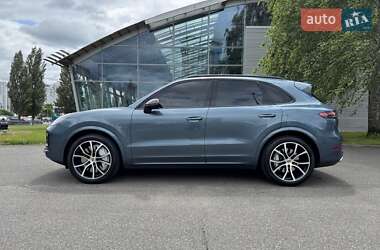 Внедорожник / Кроссовер Porsche Cayenne 2019 в 