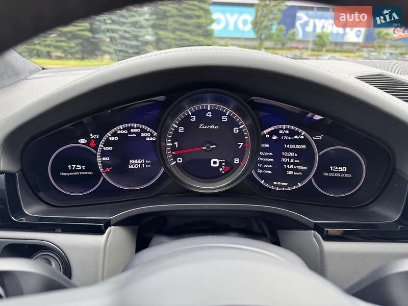 Внедорожник / Кроссовер Porsche Cayenne 2019 в Киеве