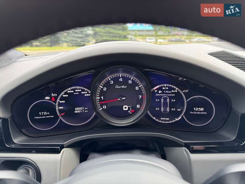 Внедорожник / Кроссовер Porsche Cayenne 2019 в Киеве
