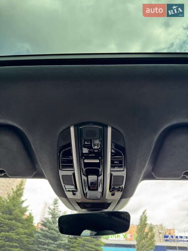Внедорожник / Кроссовер Porsche Cayenne 2019 в Киеве