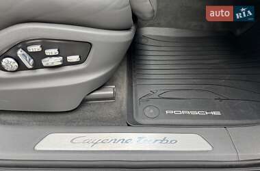 Внедорожник / Кроссовер Porsche Cayenne 2019 в 