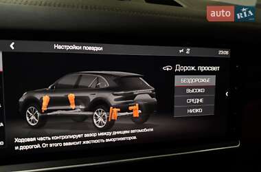 Внедорожник / Кроссовер Porsche Cayenne 2019 в 