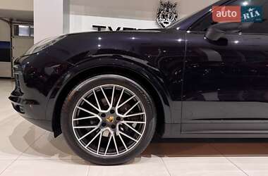Внедорожник / Кроссовер Porsche Cayenne 2019 в 