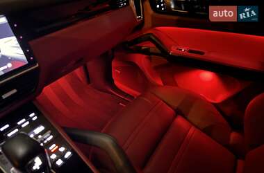 Внедорожник / Кроссовер Porsche Cayenne 2019 в 