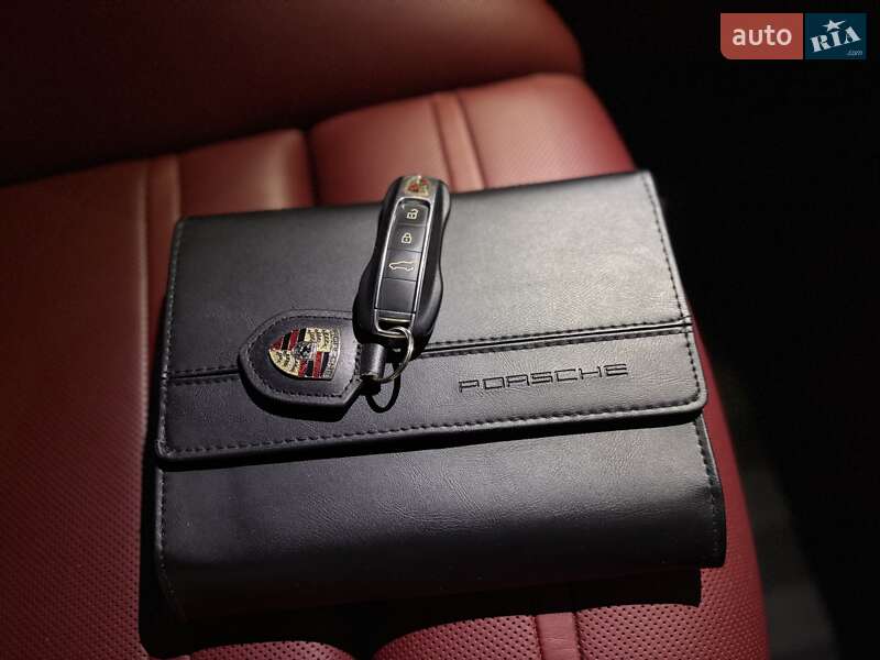 Внедорожник / Кроссовер Porsche Cayenne 2019 в Одессе