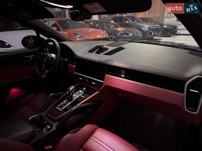 Внедорожник / Кроссовер Porsche Cayenne 2019 в Одессе