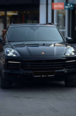 Внедорожник / Кроссовер Porsche Cayenne 2022 в Черновцах