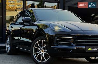Внедорожник / Кроссовер Porsche Cayenne 2021 в 