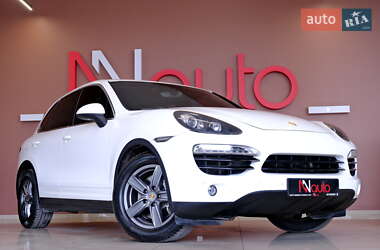 Внедорожник / Кроссовер Porsche Cayenne 2011 в 