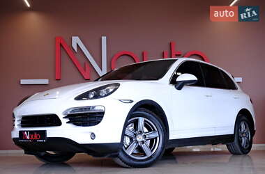Внедорожник / Кроссовер Porsche Cayenne 2011 в 