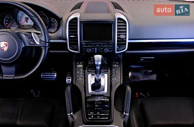 Внедорожник / Кроссовер Porsche Cayenne 2011 в 