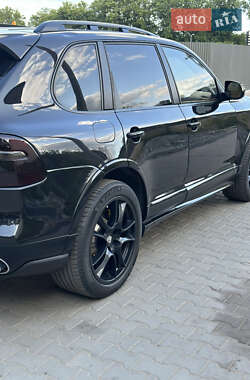 Внедорожник / Кроссовер Porsche Cayenne 2009 в 