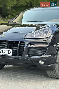 Внедорожник / Кроссовер Porsche Cayenne 2009 в 