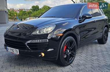 Внедорожник / Кроссовер Porsche Cayenne 2011 в 