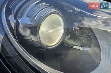 Внедорожник / Кроссовер Porsche Cayenne 2011 в 