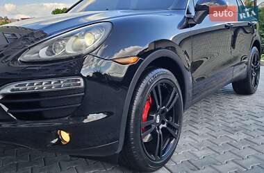 Внедорожник / Кроссовер Porsche Cayenne 2011 в 