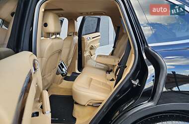Внедорожник / Кроссовер Porsche Cayenne 2011 в 
