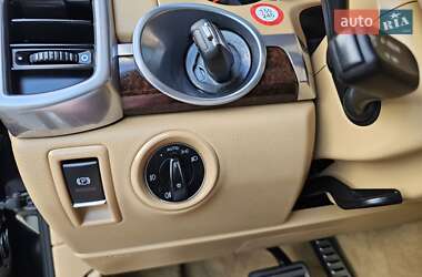 Внедорожник / Кроссовер Porsche Cayenne 2011 в 