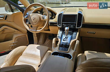 Позашляховик / Кросовер Porsche Cayenne 2011 в 