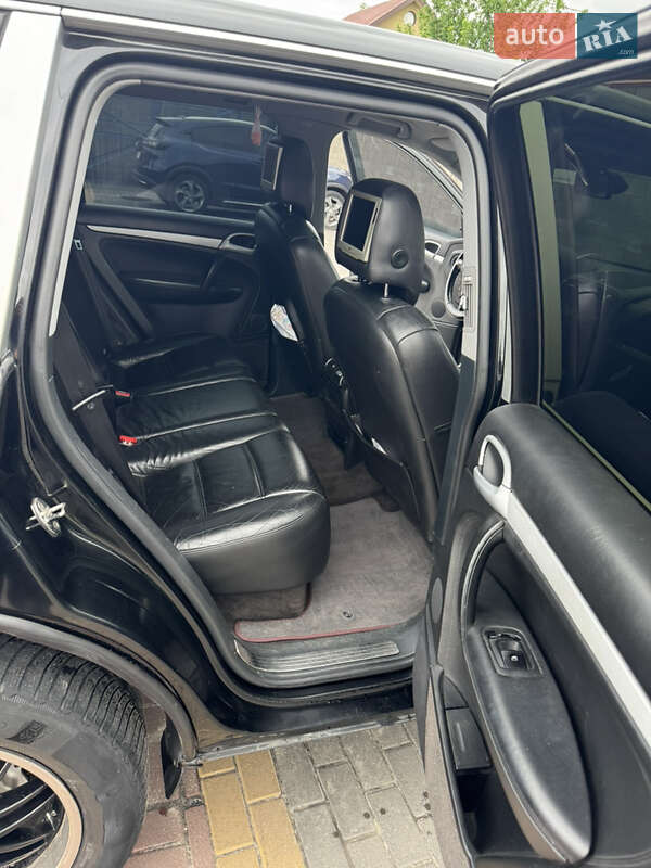 Внедорожник / Кроссовер Porsche Cayenne 2003 в Вишневом фото 5 Внедорожник / Кроссовер Porsche Cayenne 2003 в Вишневом