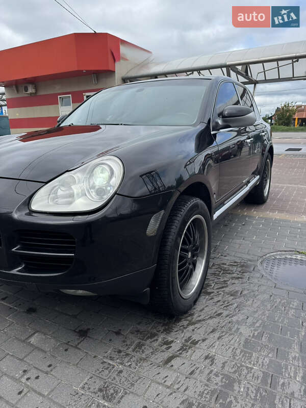 Внедорожник / Кроссовер Porsche Cayenne 2003 в Вишневом фото 20 Внедорожник / Кроссовер Porsche Cayenne 2003 в Вишневом