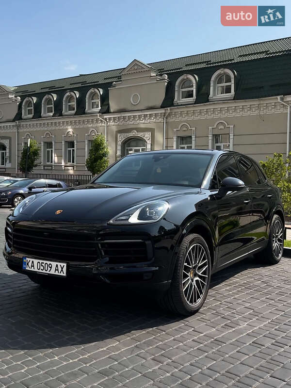 Внедорожник / Кроссовер Porsche Cayenne 2022 в Киеве