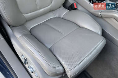 Внедорожник / Кроссовер Porsche Cayenne 2012 в 